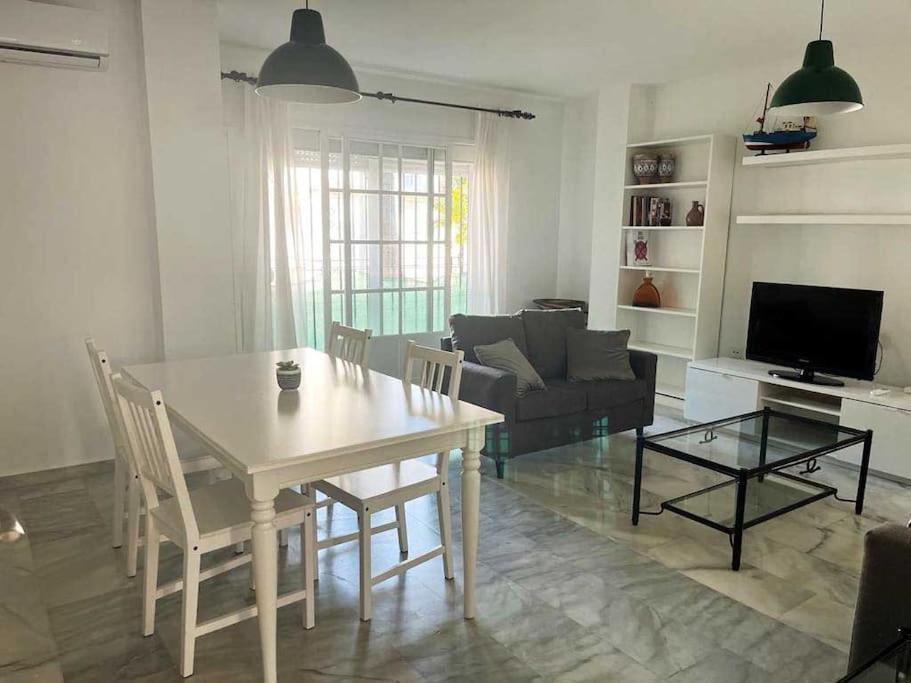 Apartamento En Estepona Marbella Luaran gambar